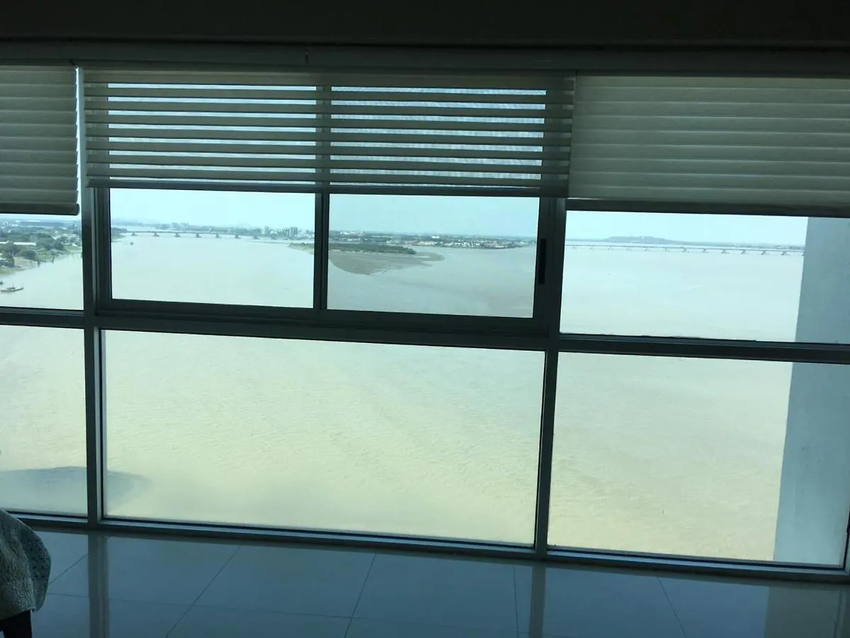 Διαμέρισμα River View Suites Γκουαγιακίλ Ισημερινός