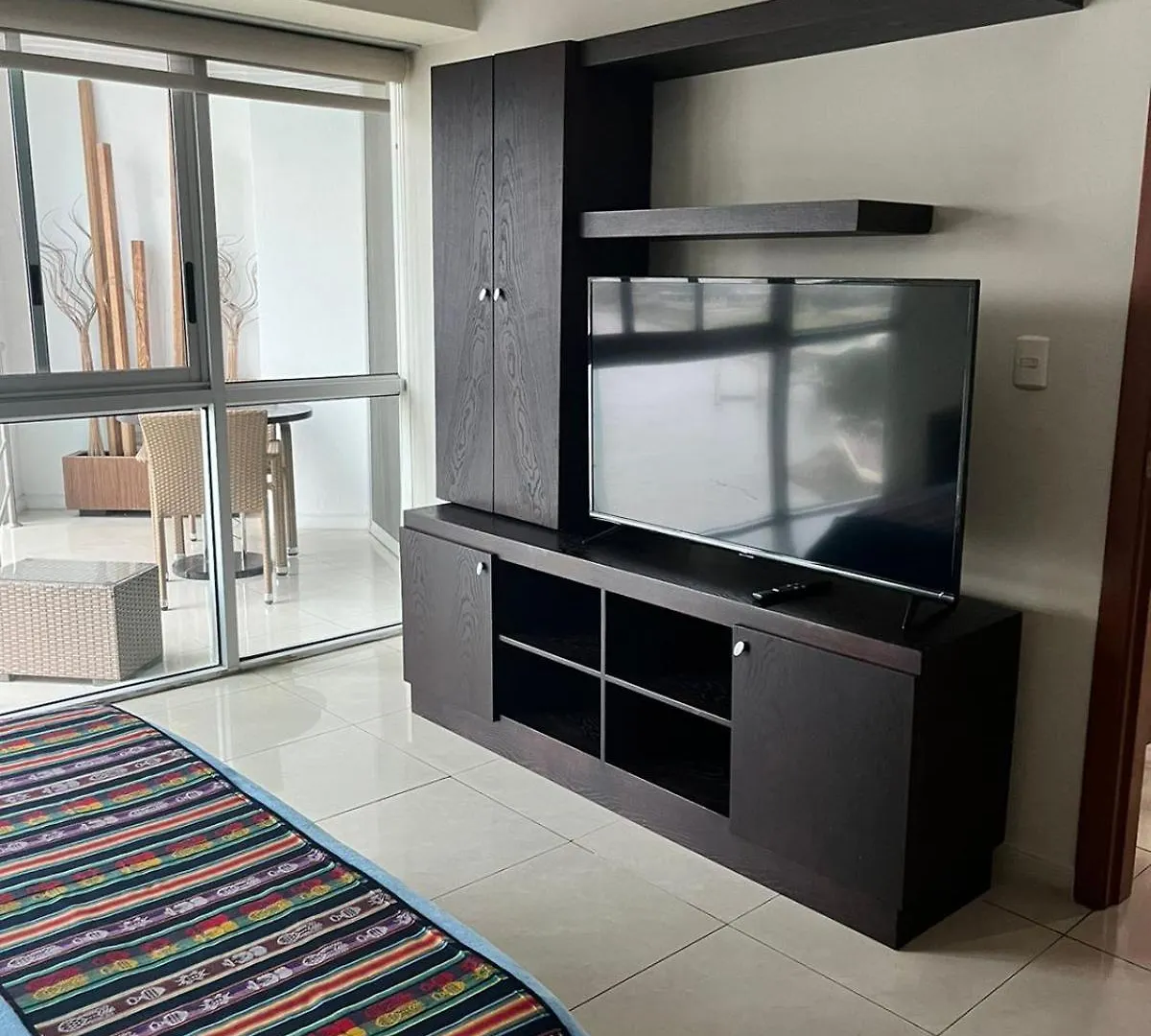 River View Suites Γκουαγιακίλ